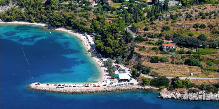 Dolis: “Splićani na Kašjunima imaju uređenu gradsku plažu, a u ustanovi Marjan koruptivne radnje”