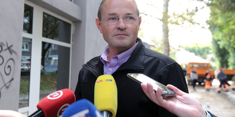 Dragašević upitao članove: ‘Hoćemo li imati Domovinski pokret ili Vukovarski pokret?’