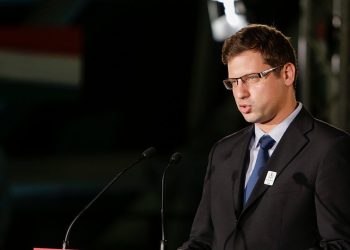 Država EU vrši pritisak na Ukrajinu zbog ruske nafte – Politico – RT World News