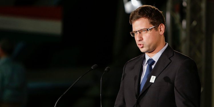 Država EU vrši pritisak na Ukrajinu zbog ruske nafte – Politico – RT World News