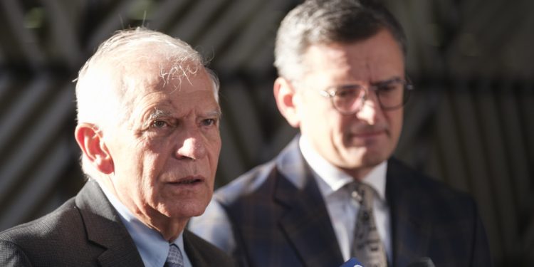 EU fiksirana na ‘formulu Zelenskog’ – Borrell — RT World News