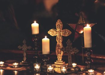 Egzorcist jednostavno objasnio: Ovo razbija prokletstvo