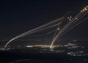 Eskalacija na pomolu: Hezbollah ispalio 320 raketa na Izrael, ovi digli stotinjak aviona