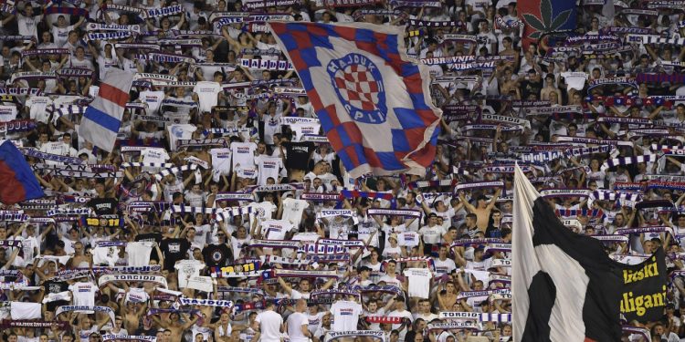 Euforija u Splitu: Rasprodani Poljud čeka Rakitića i Perišića od prve minute