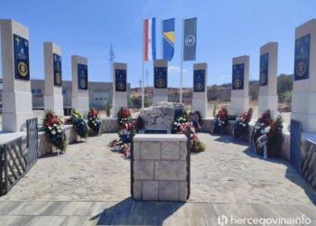 FOTO Kod Mostara izgrađen novi spomenik ubijenom Blažu Kraljeviću i osmorici dragovoljaca