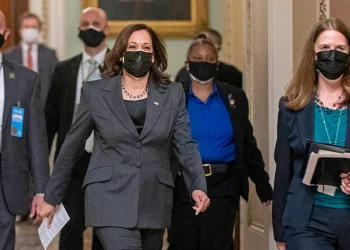 ‘Fae/Faer’ ‘Hu/Hu/’ ‘Ey/Em’: Harris Camp traži maksimalnu inkluzivnost, dopušta novim zaposlenicima da biraju ‘prilagođene’ zamjenice