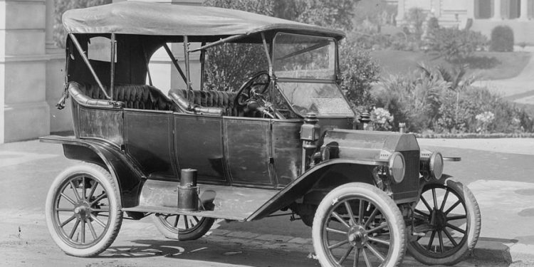 Prije 116 godina proizveden prvi legendarni Ford Model T, automobil koji je motorizirao Ameriku | NACIONAL.HR
