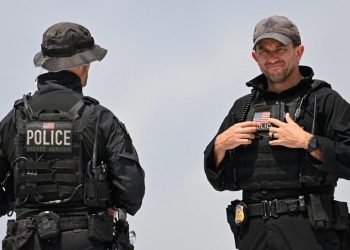 Fox News Politics: Stigle su recenzije izvedbe…