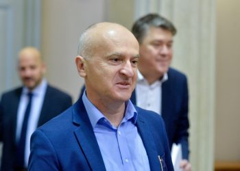 Fred je svoju Svetlanu kroz barikade otpratio na vlak za Beograd: Spojio ih ih je sudbonosni poziv