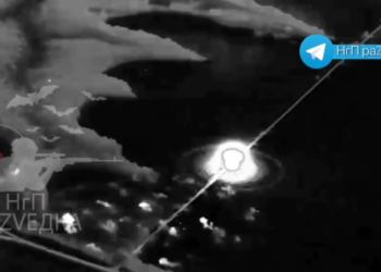 GLEDAJTE Ruske rakete uništile ukrajinsku oklopnu kolonu – izvješća — RT Rusija i bivši Sovjetski Savez