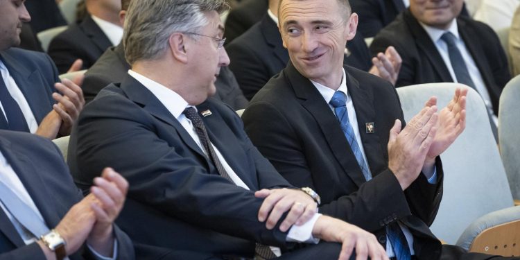 GOLA IZDAJA ‘Ako DP pukne napola – Penava će pristati na koaliciju s Pupovcem. Previše je podložan Plenkoviću’ | NACIONAL.HR