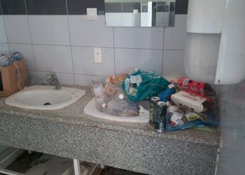 GROZNA DEVASTACIJA Kamp u Sibinju Krmpotskom kraj Novog Vinodolskog izgleda kao leglo zaraze!