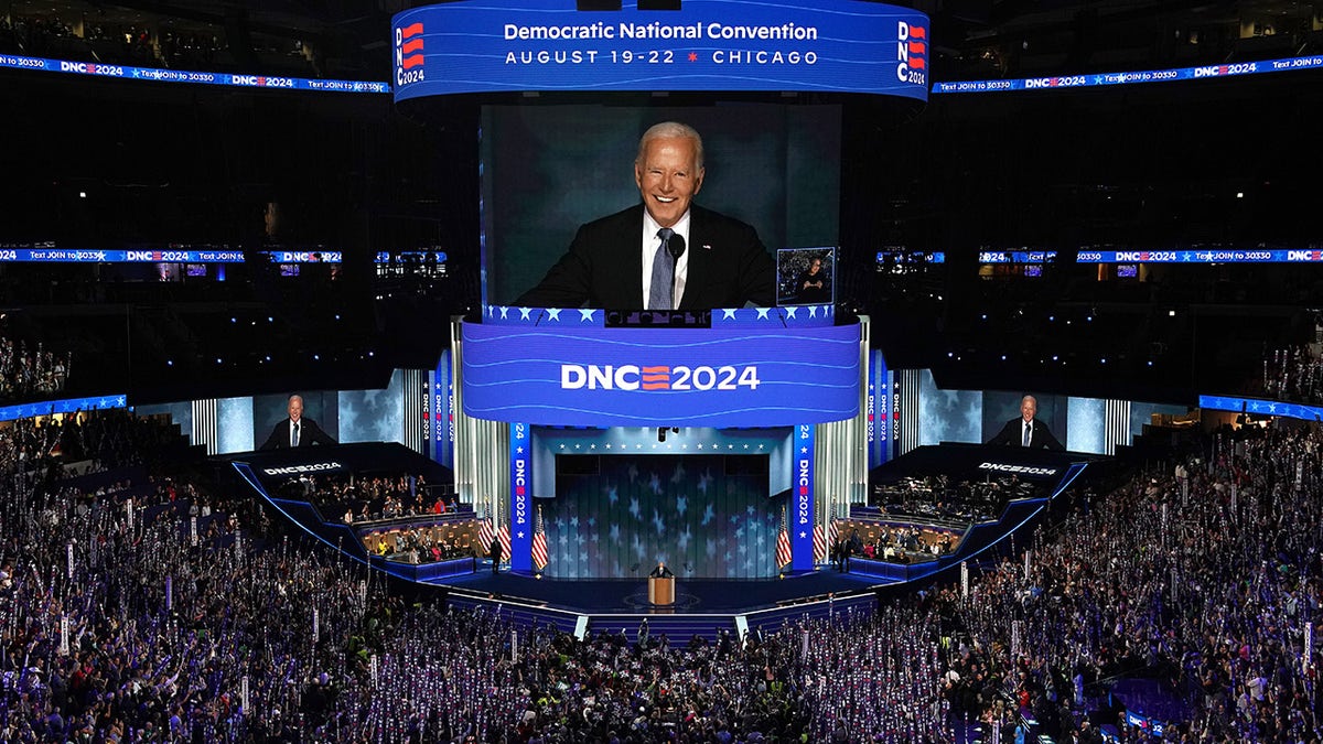 Biden se obraća DNC-u