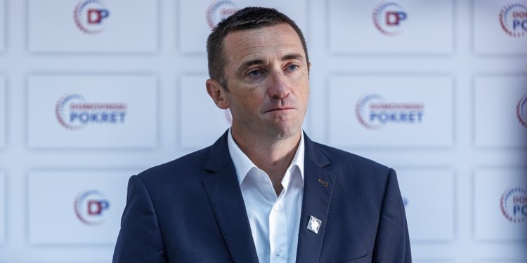 Građani Penavi pokazali palac dolje: Milanović i dalje najpopularniji političar