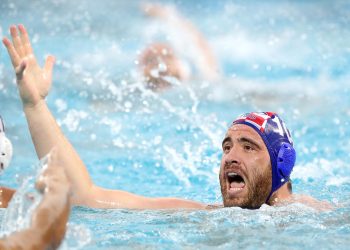 HIT MEĐU ŽENAMA Internet bruji o izgledu zvijezde Barakuda: Milanović je ‘nestao’ kad se slikao pored njega | NACIONAL.HR