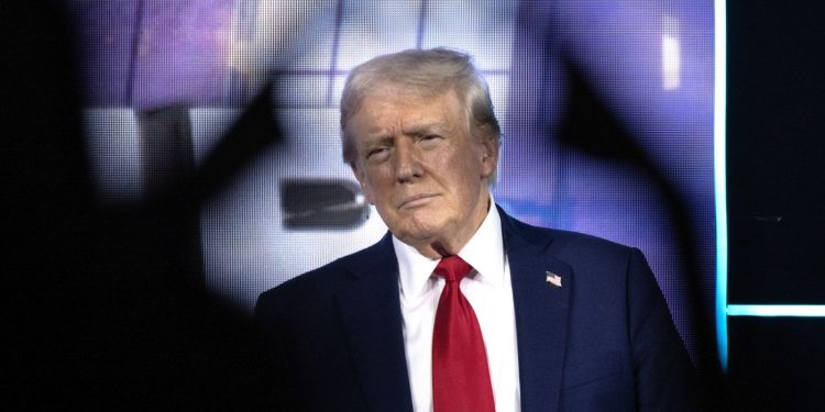 ‘PRIHVAĆAM!’ Ne, Taylor Swift nije podržala Donalda Trumpa. On dijeli lažne fotografije | NACIONAL.HR