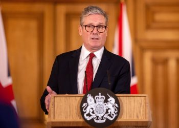 KAOS U ENGLESKOJ! Oglasio se premijer: Ovo nije prosvjed, već istinsko nasilje! Nećemo to tolerirati… | NACIONAL.HR