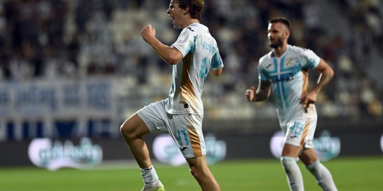 ISPRATILI ZELENO-ŽUTE S ČETIRI POGOTKA Rijeka uz fantasične golove nadigrala Istru 1961 | NACIONAL.HR