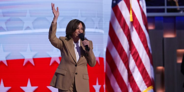 NAJVAŽNIJI NASTUP Kamala Harris priprema se za veliki dan, evo o čemu će govoriti | NACIONAL.HR