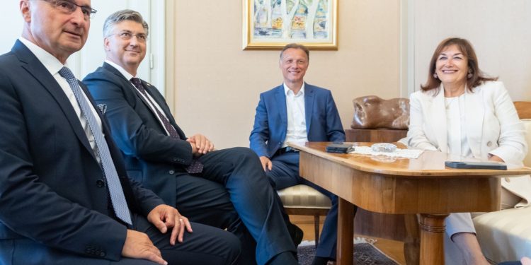 NOVA NOMINACIJA Šuica ponovno u Komisiji, ne zna se u kojem resoru Razumijem interes vas i javnosti, ali… | NACIONAL.HR