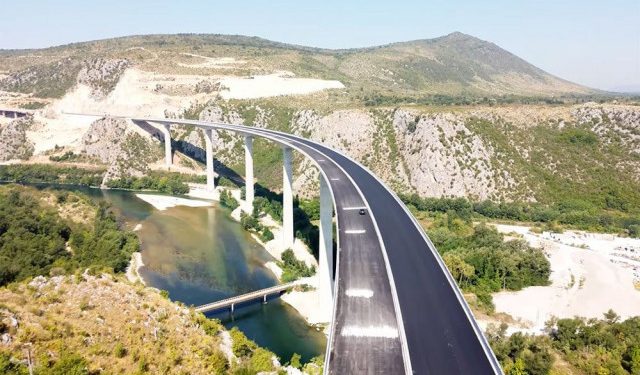 HRVATSKI MEDIJ O MOSTU U POČITELJU ‘Plenković se ugurao na otvorenje simbola nesposobnosti i loše gradnje’