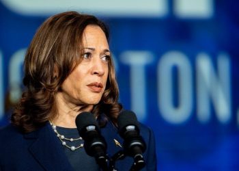 Harris je tek nedavno pocrnio – Trump – RT World News