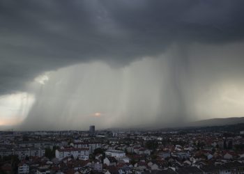 Hrvatskoj prijeti olujno nevrijeme, oglašena upozorenja: Evo kada se vraćaju vrućine