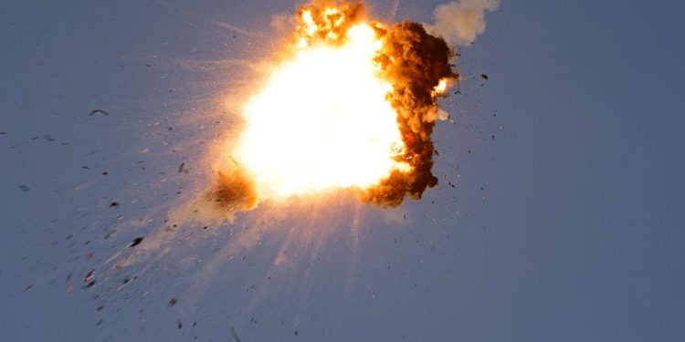 IDF kaže da vojska napada ciljeve u Libanonu dok osujećuje Hezbollahove pripremljene napade na Izrael