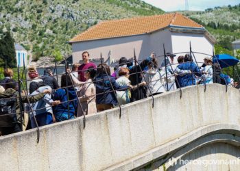 INOVACIJA MOSTARSKOG TURIZMA NA ČEKANJU Mnoštvo prepreka i obećanja, a turisti i građani muku muče s parkingom