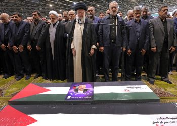 Iran bi mogao napasti Izrael za manje od 24 sata, kažu izvori, dok zapadne sile izdaju Teheranu upozorenje