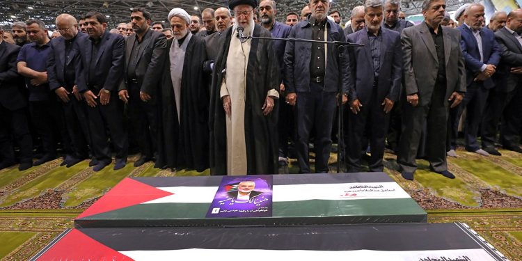 Iran bi mogao napasti Izrael za manje od 24 sata, kažu izvori, dok zapadne sile izdaju Teheranu upozorenje