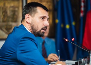 Ivošević dao punu podršku Hvaranima i sasuo paljbu prema HDZ-ovcima: “Žele nagraditi nasilništvo nezakonitom legalizacijom”