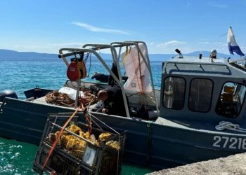 Iz krčkog podmorja izvađena 3 kubična metra plastike