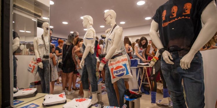 Izložba “Osvježavajuća sjećanja iz Makarske” oduševila domaće i goste