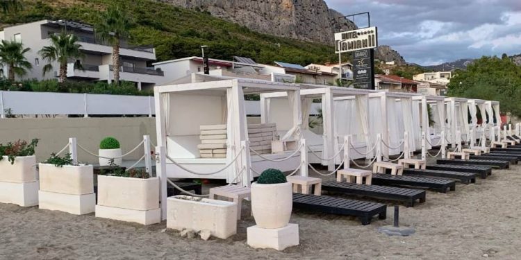 JAVNOST ŽELI ZNATI Postoji li dozvola za ove “instalacije” u Dućama? I zašto Općina ignorira upite?