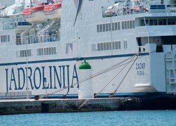 Jadrolinija mora platiti odštetu putniku koji je 2019. pao na trajektu “Zadar!”
