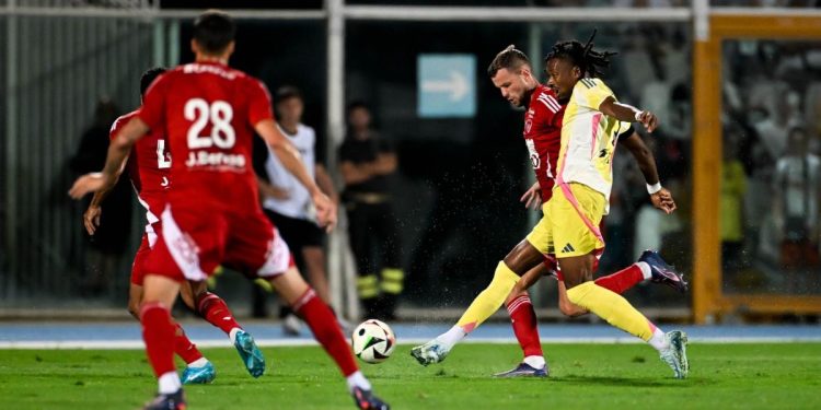 Juve-Brest, Bianconeri remiziraju u drugoj prijateljskoj utakmici.  Golovi Vlahovića i Danila