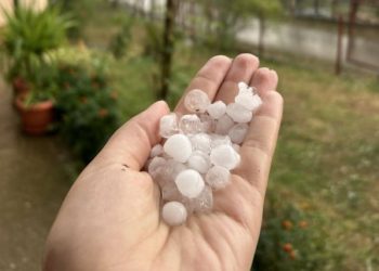 KIŠA UGASILA POŽAR U dijelovima BiH stiglo osvježenje, u jednom gradu padala tuča