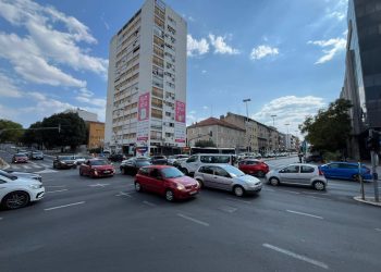 Kaos kod Kroma – DALMACIJA DANAS