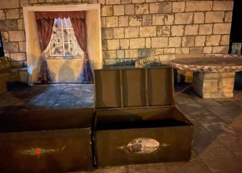 Kazališna družina Kolarin u Čilipima izvela Matrimonija, komediju koja ismijava dubrovačku škrtost