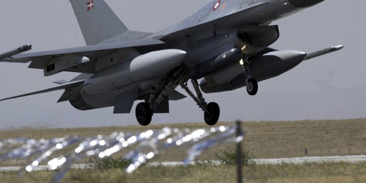 Kijev sprema opasan odgovor na masovni napad: U igru ulazi i F-16?