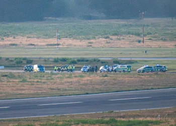 Klimatski aktivisti provaljuju u njemačke zračne luke, zaustavljajući zračni promet