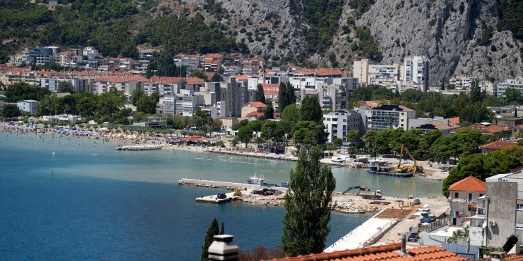 Kod Omiša iz mora izvukli razornu napravu: Policija je objavila napetu snimku