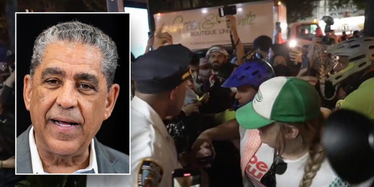 ‘Kukavički i neprihvatljivo’: Progresivni NYC Dem osuđuje nasilne prosvjede protiv Izraela