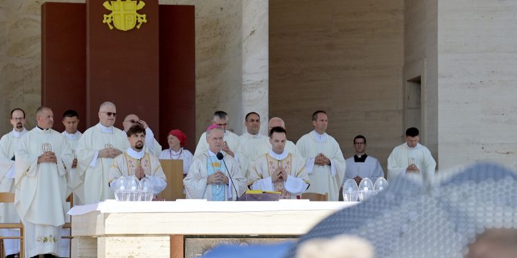 Kutleša u Mariji Bistrici poslao snažnu poruku vjernicima: ‘Bog nije nemilosrdni i daleki sudac’