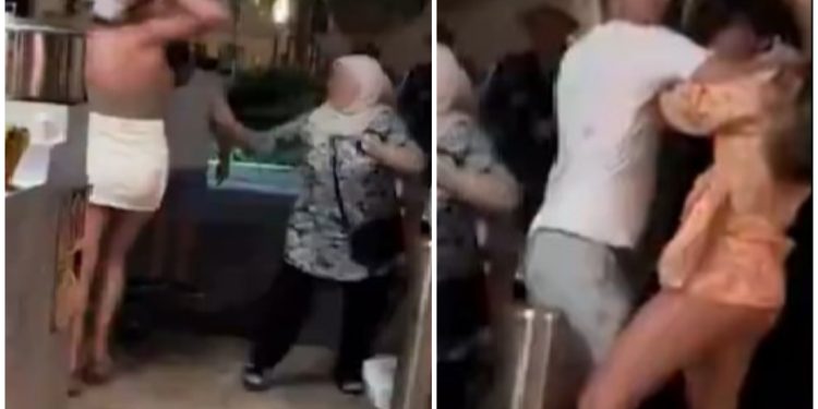 Lude snimke s obale, potukle se turistice: Umiješali se prodavač kukuruza i policajac