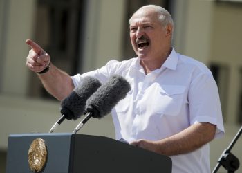 Lukašenko optužio visoke dužnosnike da žele rat u Ukrajini: ‘Njima je dobro dok se oni ubijaju’