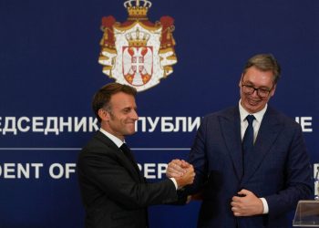 Macron i Vučić sklopili veliki posao: Srbija od Francuske kupuje 12 Rafalea