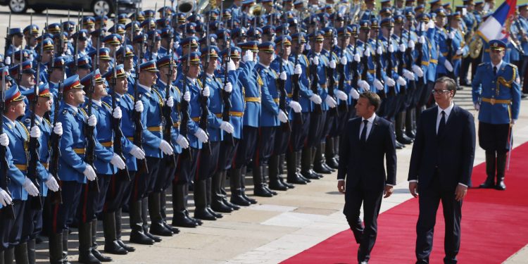 Macronov posjet Srbiji mogao bi potresti regiju: Vučić od Francuza kupuje moćno oružje?