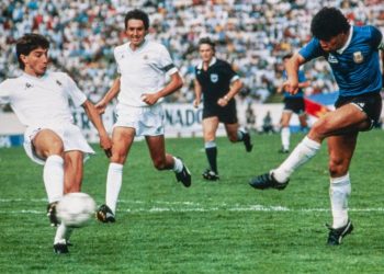 Maradona i gaf s argentinskog predsjedništva na dan ljevorukih